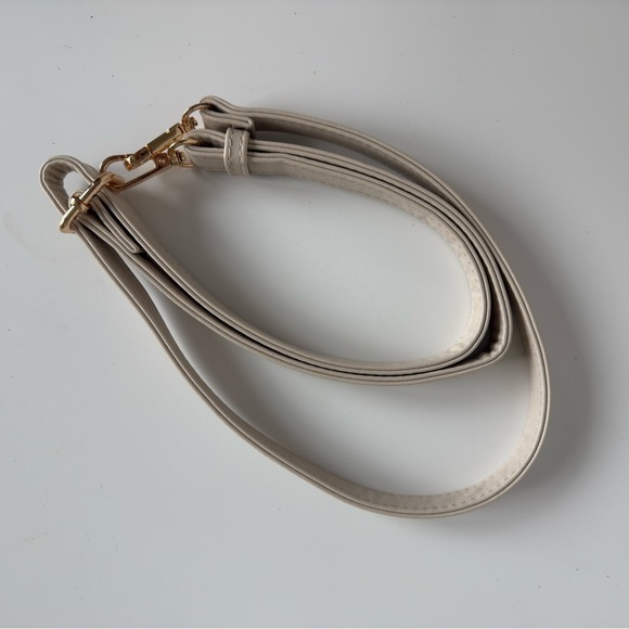 Isabelle Zara Mini Straw Duffel Purse Bag 🔥CLEAR THE CLOSET - Picture 6 of 9